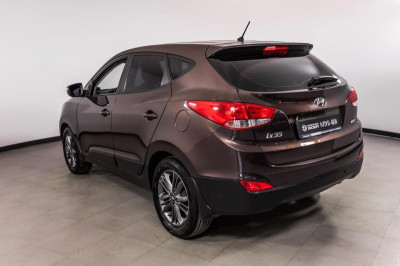 Hyundai ix35 2.0 AT 4WD (150 л. с.)