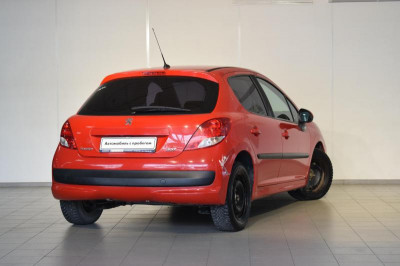 Peugeot 207 1.4 AMT (88 л.с.)