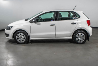 Volkswagen Polo 1.2 MT (70 л. с.)