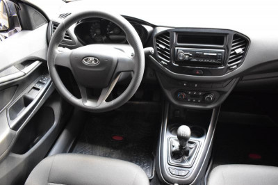 LADA Vesta 1.6 MT (106 л. с.)