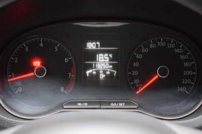 Volkswagen Polo 1.6 MPI MT (110 л. с.) Trendline