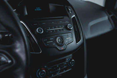 Ford Focus Универсал 1.6 Ti-VCT MT (125 л. с.)
