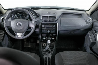 Nissan Terrano 1.6 MT (114 л. с.) Comfort
