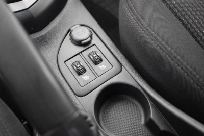 Peugeot 408 1.6 HDI MT (114 л. с.)