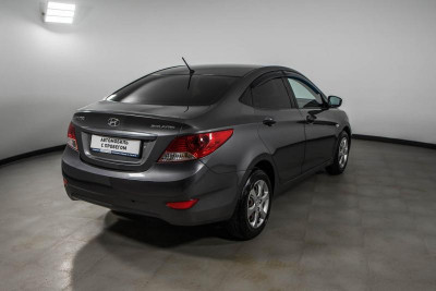 Hyundai Solaris 1.6 MT (123 л. с.)