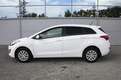 Hyundai i30 Универсал 1.6 AT (130 л. с.) Classic