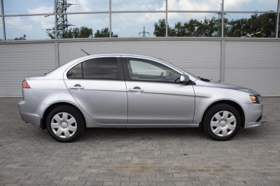 Mitsubishi Lancer 1.5 MT (109 л. с.)