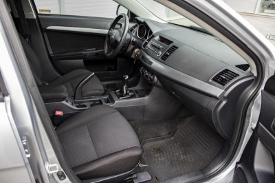 Mitsubishi Lancer 1.5 MT (109 л. с.)