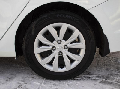 Hyundai Solaris 1.4 AT (100 л.с.)