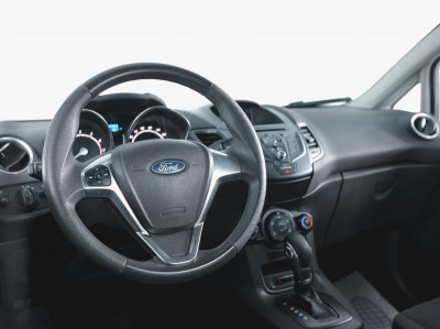 Ford Fiesta Седан 1.6 AT (105 л. с.)