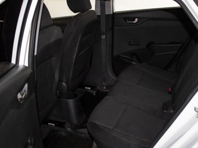 Hyundai Solaris 1.4 AT (100 л.с.)