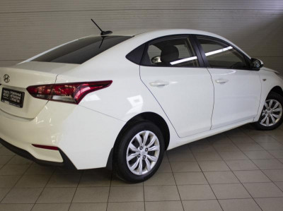 Hyundai Solaris 1.4 AT (100 л.с.)