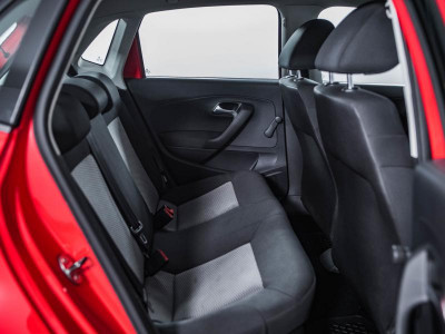 Volkswagen Polo 1.2 MT (70 л. с.)