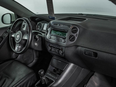 Volkswagen Tiguan 1.4 TSI BlueMotion MT (122 л. с.)