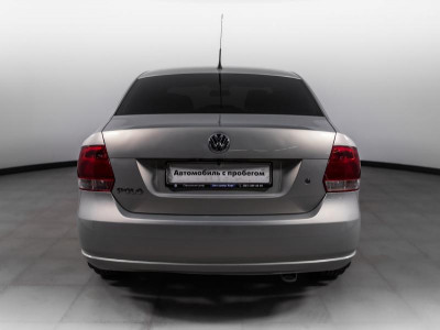 Volkswagen Polo 1.6 Tiptronic (105 л. с.)