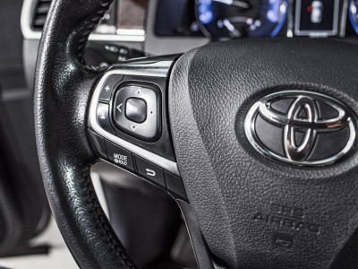 Toyota Camry 2.5 AT (181 л. с.)