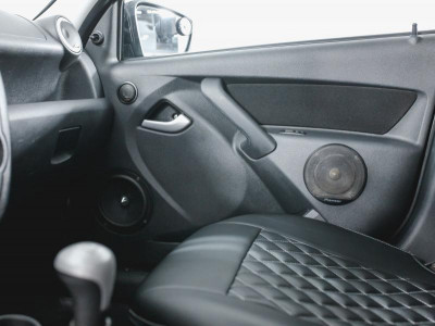 LADA Granta лифтбек 1.6 8кл MT (87 л. с.)