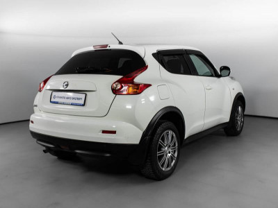 Nissan Juke 1.6 CVT (117 л. с.)