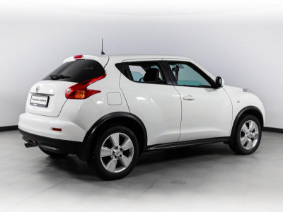 Nissan Juke 1.6 MT (117 л. с.)