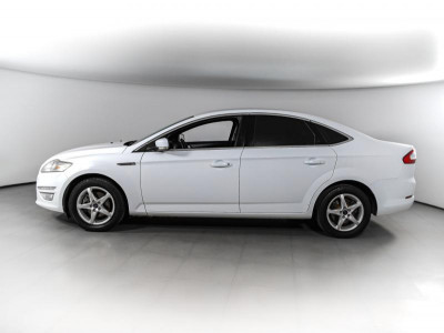 Ford Mondeo 2.0 Duratec MT (145 л. с.)