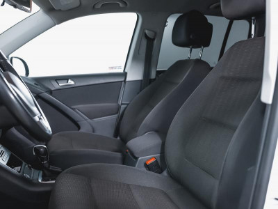 Volkswagen Tiguan 2.0 TDI 4Motion AT (140 л. с.)