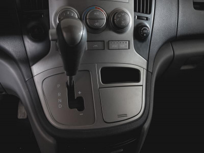 Hyundai H1 2.5 CRDi AT (145 л.с.)