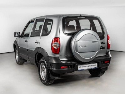 Chevrolet niva Niva 1.7 MT (79,6 л. с.)