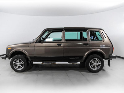 LADA 4x4 Urban 5 дв. 1.7 MT 8 кл. (83 л. с.)
