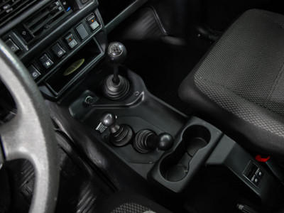 LADA 4x4 Urban 5 дв. 1.7 MT 8 кл. (83 л. с.)