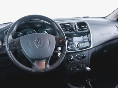 Renault Sandero 1.6 AT (102 л. с.)