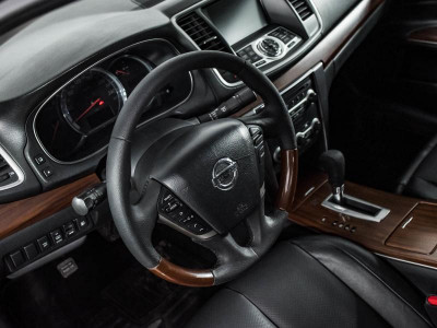 Nissan Teana 3.5 Xtronic (249 л. с.)