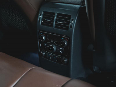 Jaguar F-Pace 3.0 D AT AWD (300 л.с.)