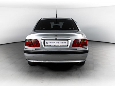 Mitsubishi Carisma 1.6 MT (103 л. с.)