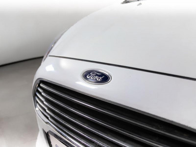 Ford Fiesta Хетчбэк 1.6 AT (105 л. с.)