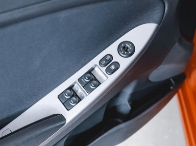 Hyundai Solaris 1.6 MT (123 л. с.)