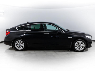 BMW 5 серия 530d xDrive AT (258 л. с.)