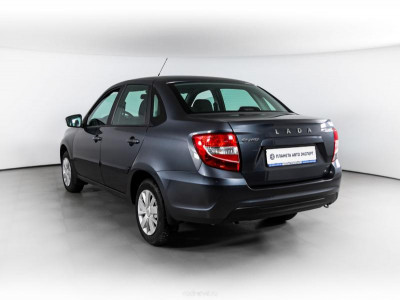 LADA Новая Granta седан 1.6 MT 8кл (87 л. с.)