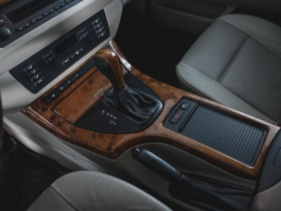 BMW X5 3.0 AT (231 л.с.) 4WD