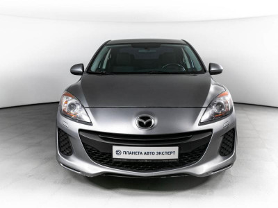 Mazda 3 1.6 MT (105 л. с.)
