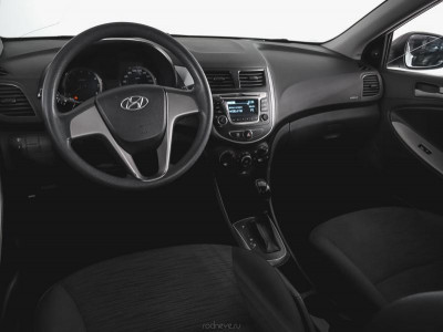 Hyundai Solaris 1.6 AT (123 л. с.)