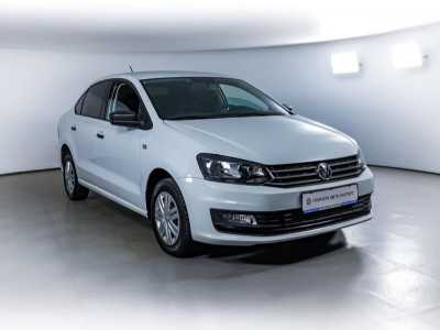 Volkswagen Polo 1.6 MPI MT (90 л. с.)