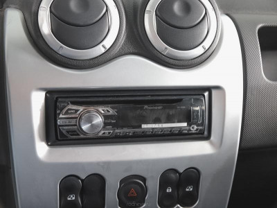 Renault Logan 1.6 MT (84 л. с.)