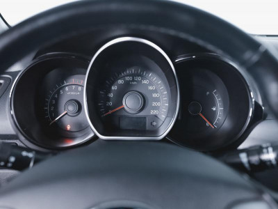 Kia Rio 1.4 AT (107 л. с.)