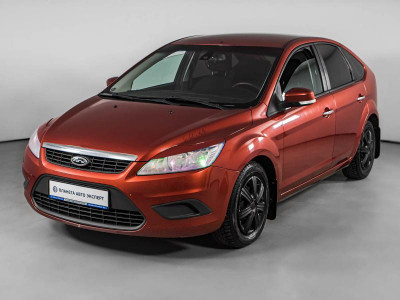Ford Focus 1.6 MT (101 л. с.)