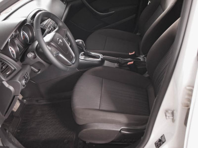 Opel Astra 1.6 AT (115 л. с.)