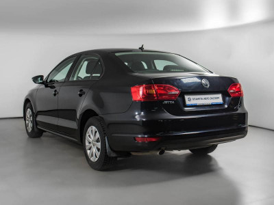 Volkswagen Jetta 1.6 MT (105 л. с.)