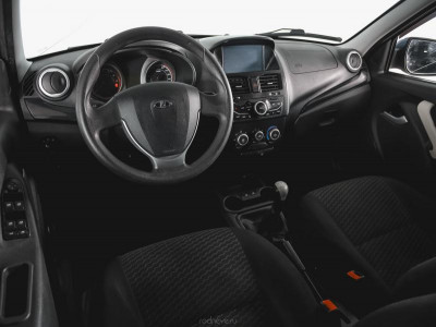 LADA Kalina хэтчбек 1.6 MT 16кл (106 л. с.)