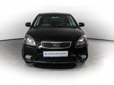 Kia Rio 1.4 MT (97 л. с.)