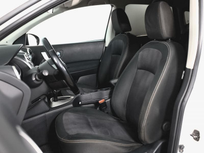 Nissan Qashqai 1.6 CVT (117 л. с.)