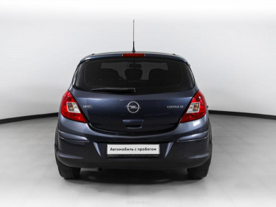 Opel Corsa 1.4 AT (90 л. с.)